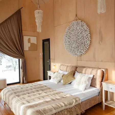 Boho Shale